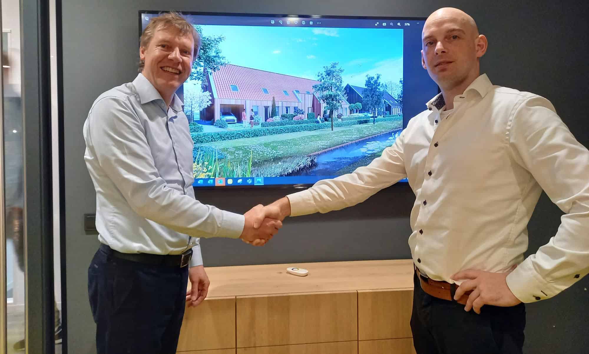 Afgelopen week tekende project Mooy Westzaan een overeenkomst met Bouwbedrijf Tervoort uit Egmond.